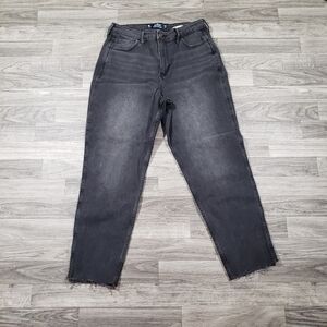 Hollister Size 9R 29W/27L Ultra High Rise Mom Jeans